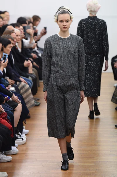 Look 7